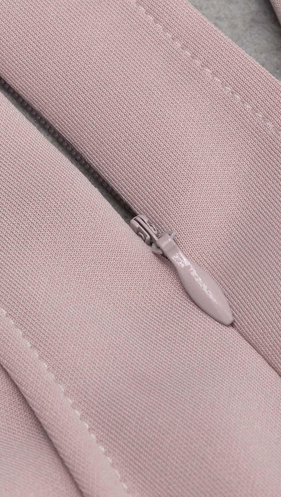 APPLIQUÉD BANDAGE MIDII DRESS IN PALE PINK