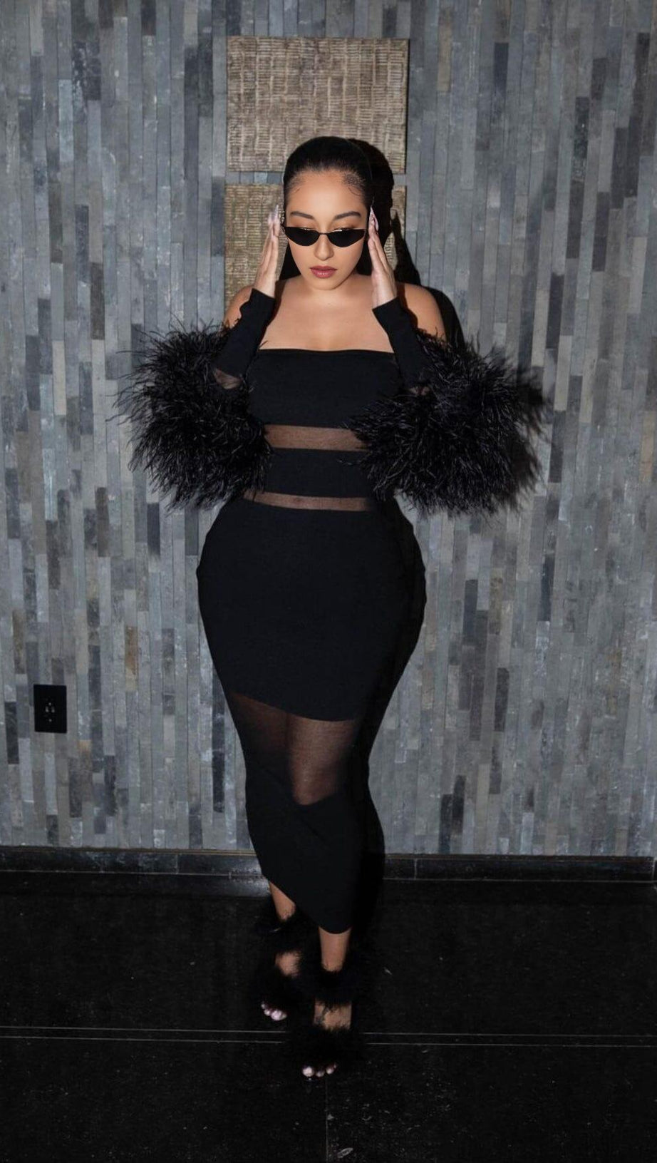 BANDAGE OFF-SHOULDER FEATHER MIDI DRESS IN BLACK