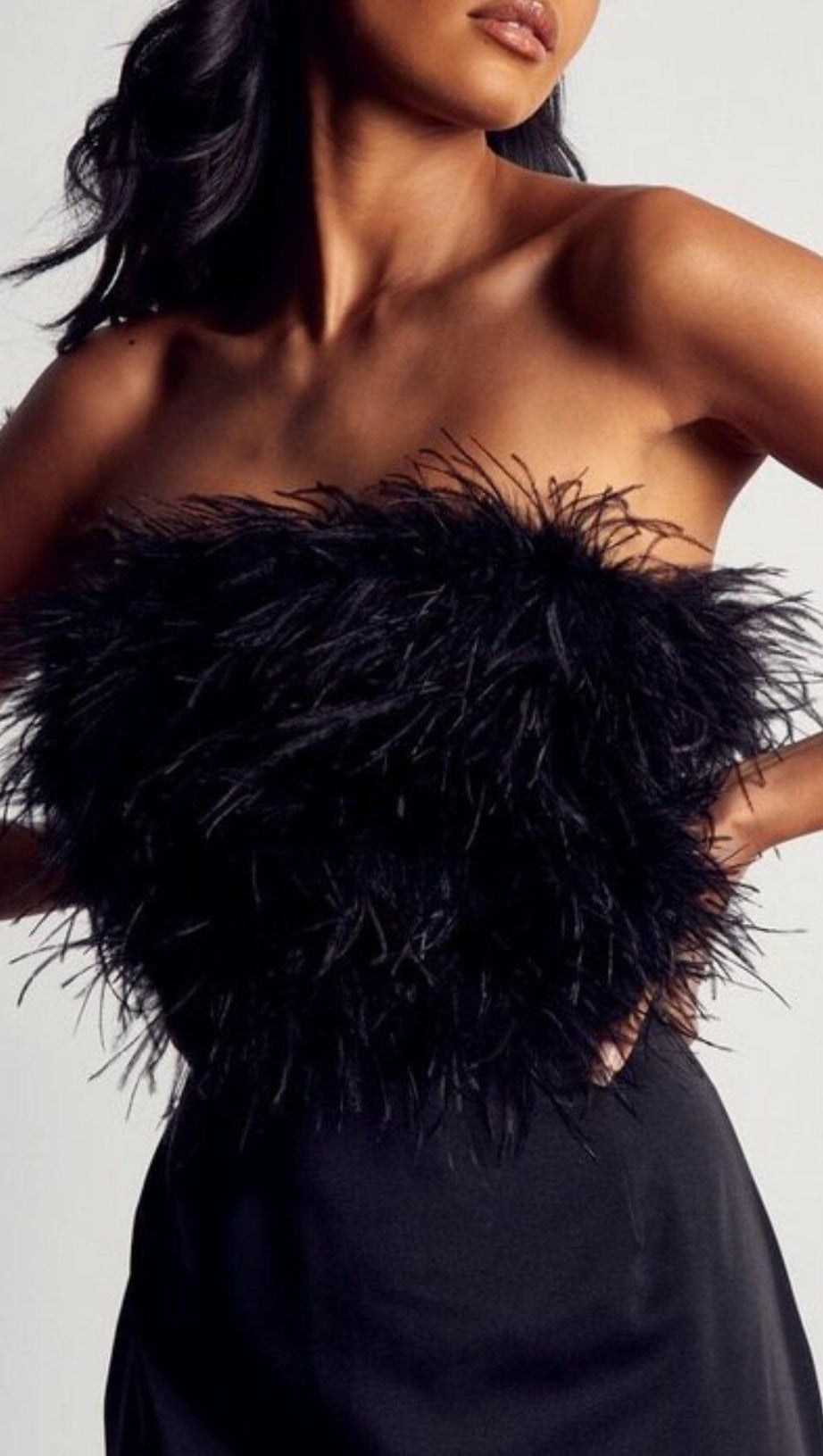 BLACK STRAPLESS FEATHER BODYCON MINI DRESS