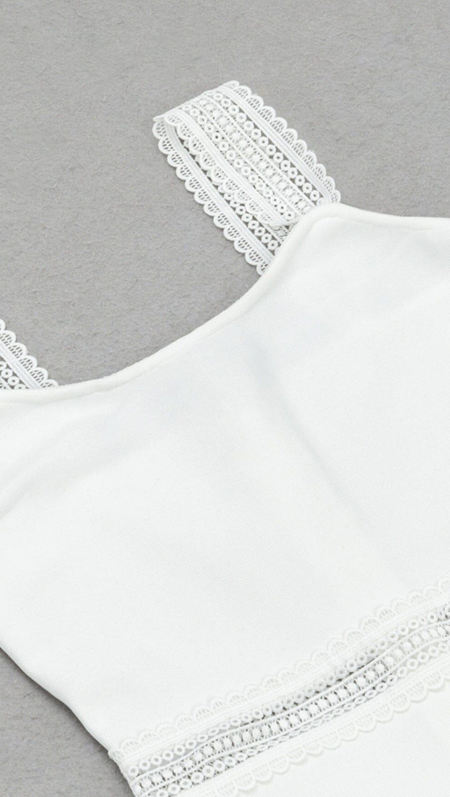 BODYCON BANDAGE MIDI DRESS IN LVORY