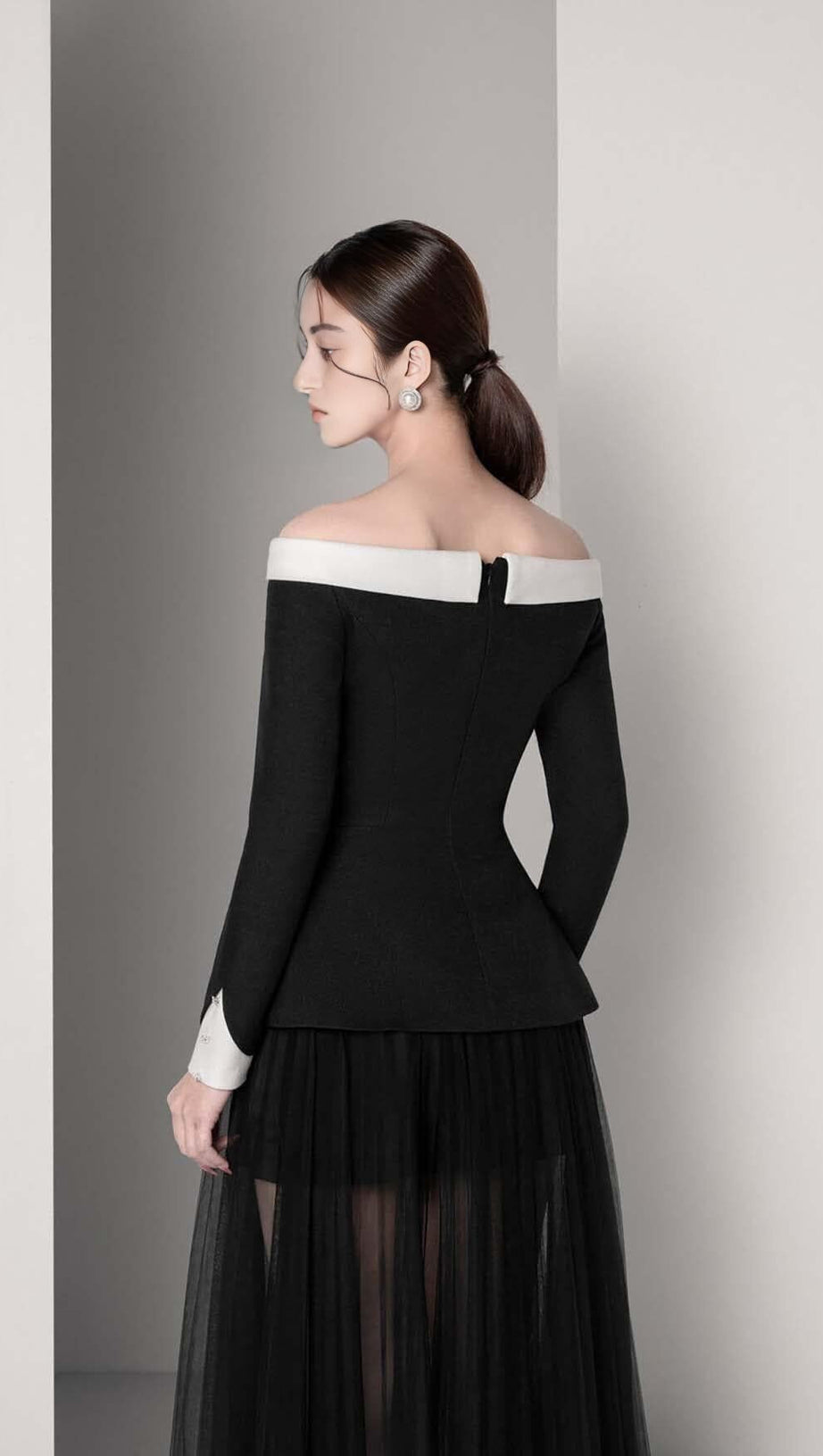 Zweiteiliges Set-Kleid aus Netzstoff in Schwarz