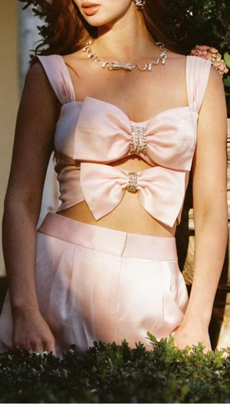 BOW-EMBELLISHED TWO-PIECE SUIT IN PINK
