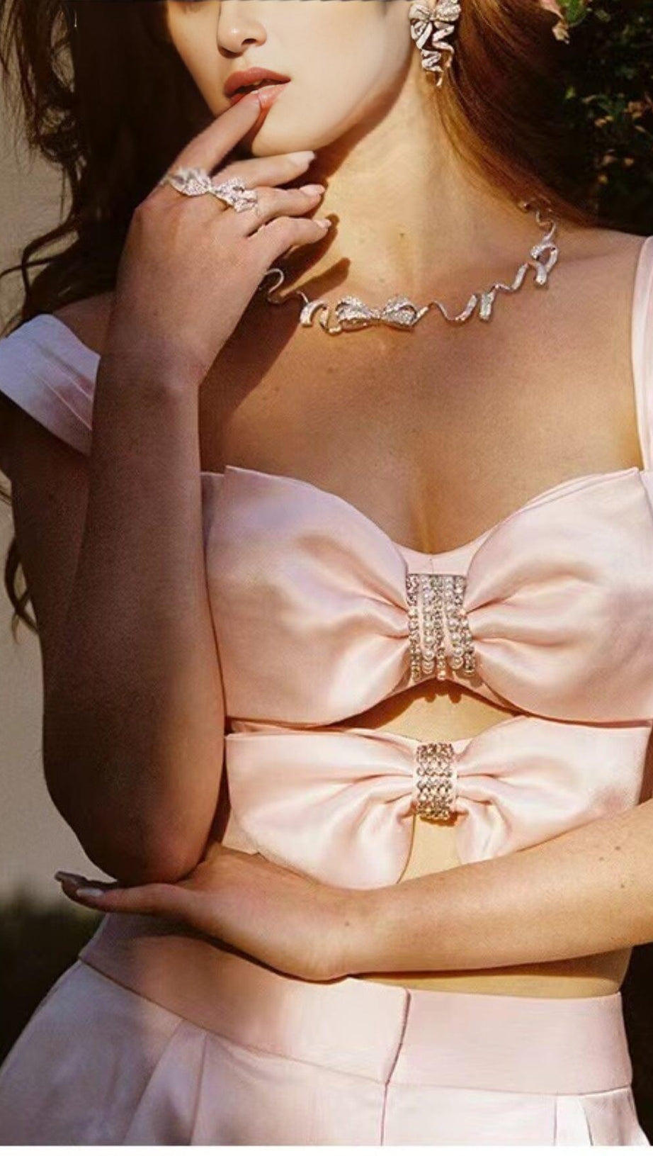 BOW-EMBELLISHED TWO-PIECE SUIT IN PINK