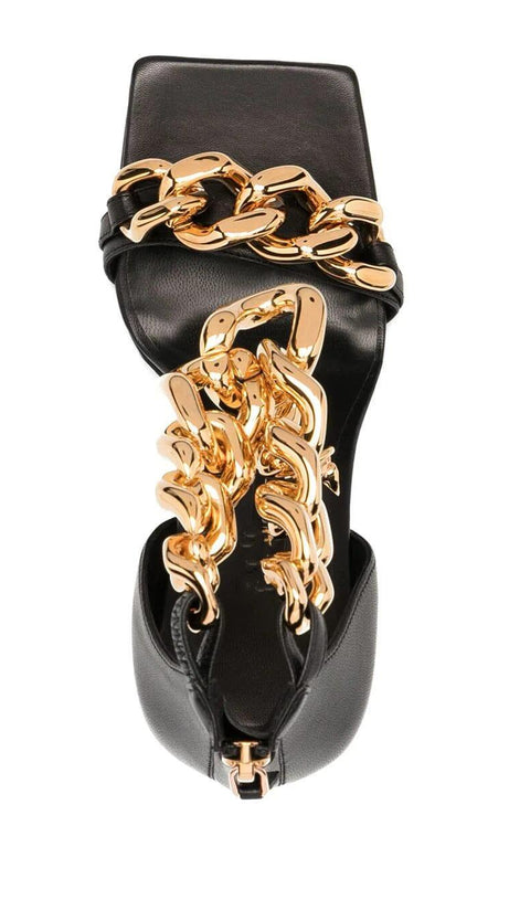 KETTEN-SQUARE-HEELS IN SCHWARZ