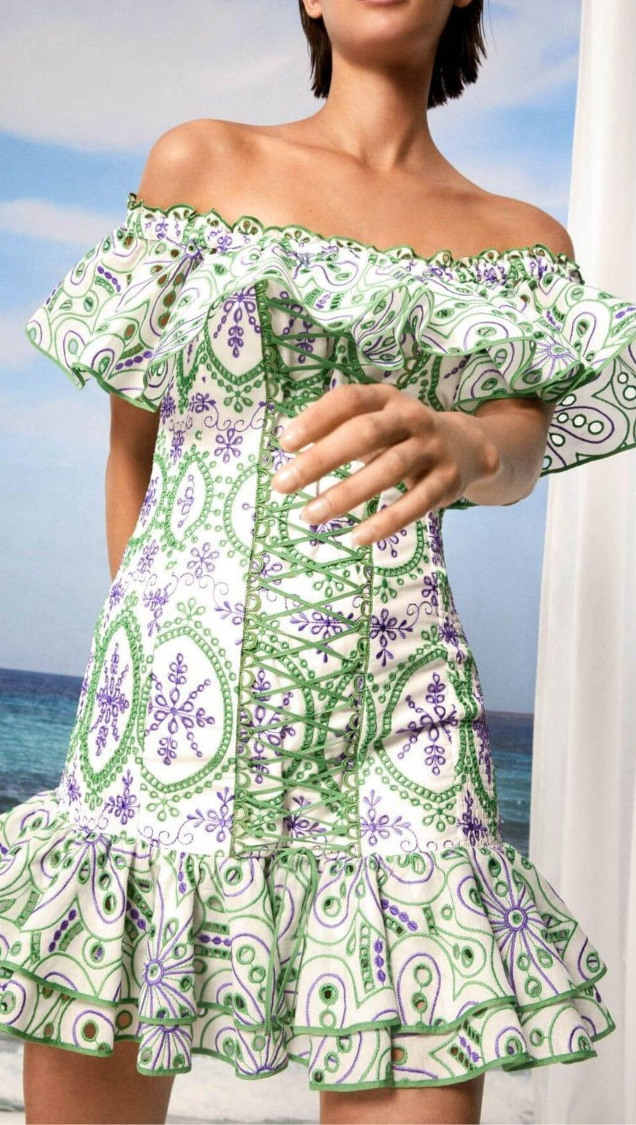 CORSET EMBROIDERED DRESS IN GREEN