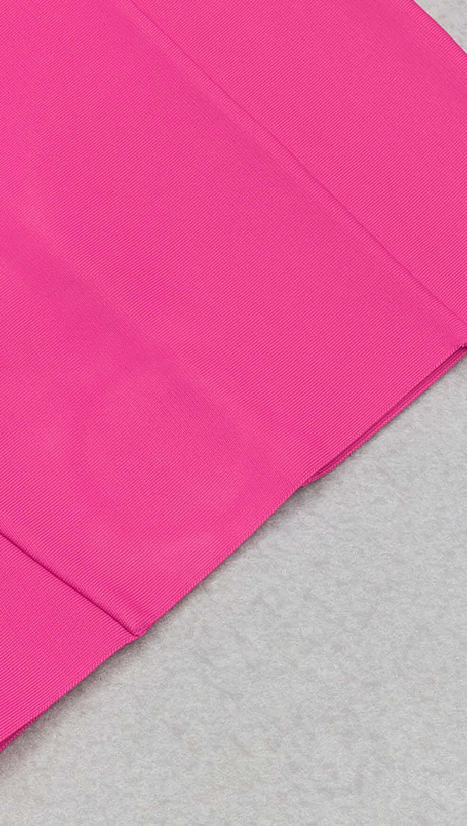 CREW NECK BODYCON BANDAGE MINI DRESS IN WINE