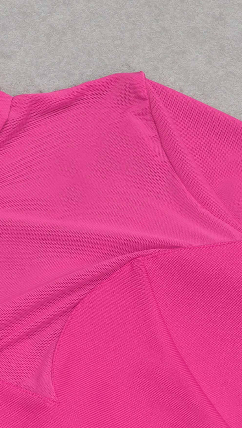 CREW NECK BODYCON BANDAGE MINI DRESS IN WINE