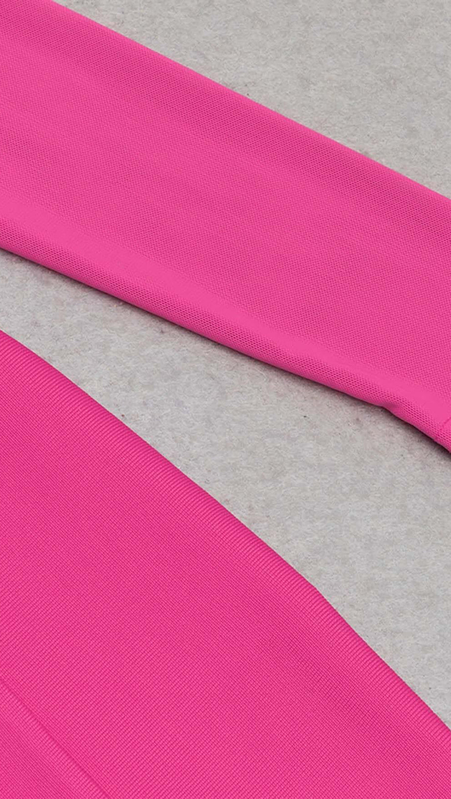 CREW NECK BODYCON BANDAGE MINI DRESS IN WINE