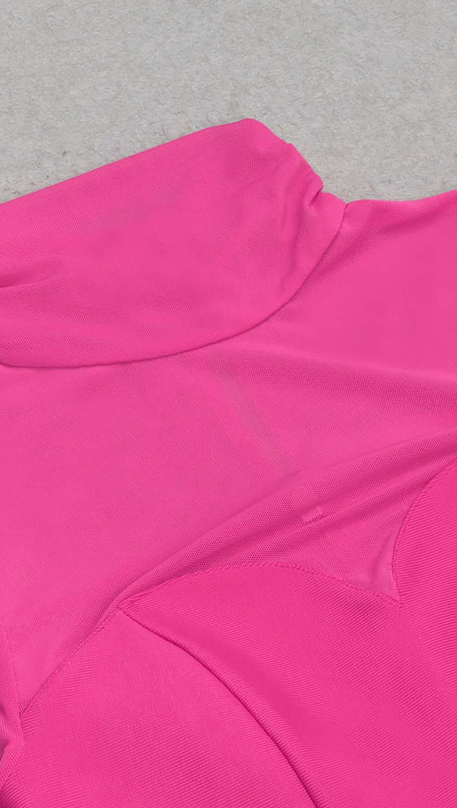 CREW NECK BODYCON BANDAGE MINI DRESS IN WINE