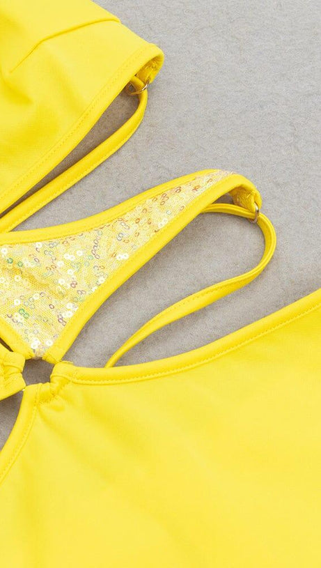 CRISSCROSS HALTERNECK CUTOUT MIDI DRESS IN YELLOW