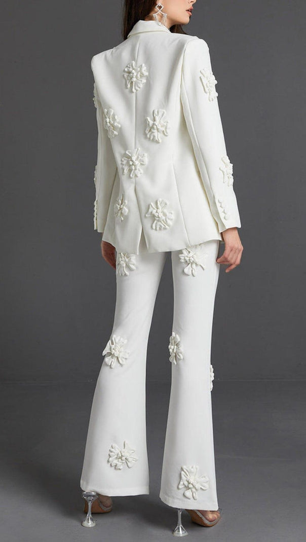 AIIZIE DOUBLE-BREASTED THREE DIMENSIONAL FLORAL SUIT JACKET IN WHITE - product image