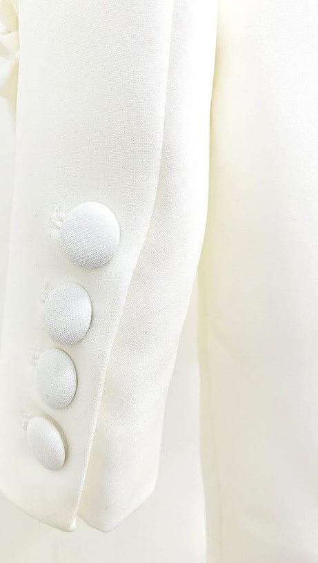 DOUBLE-BREASTED THREE DIMENSIONAL FLORAL SUIT JACKET IN WHITE