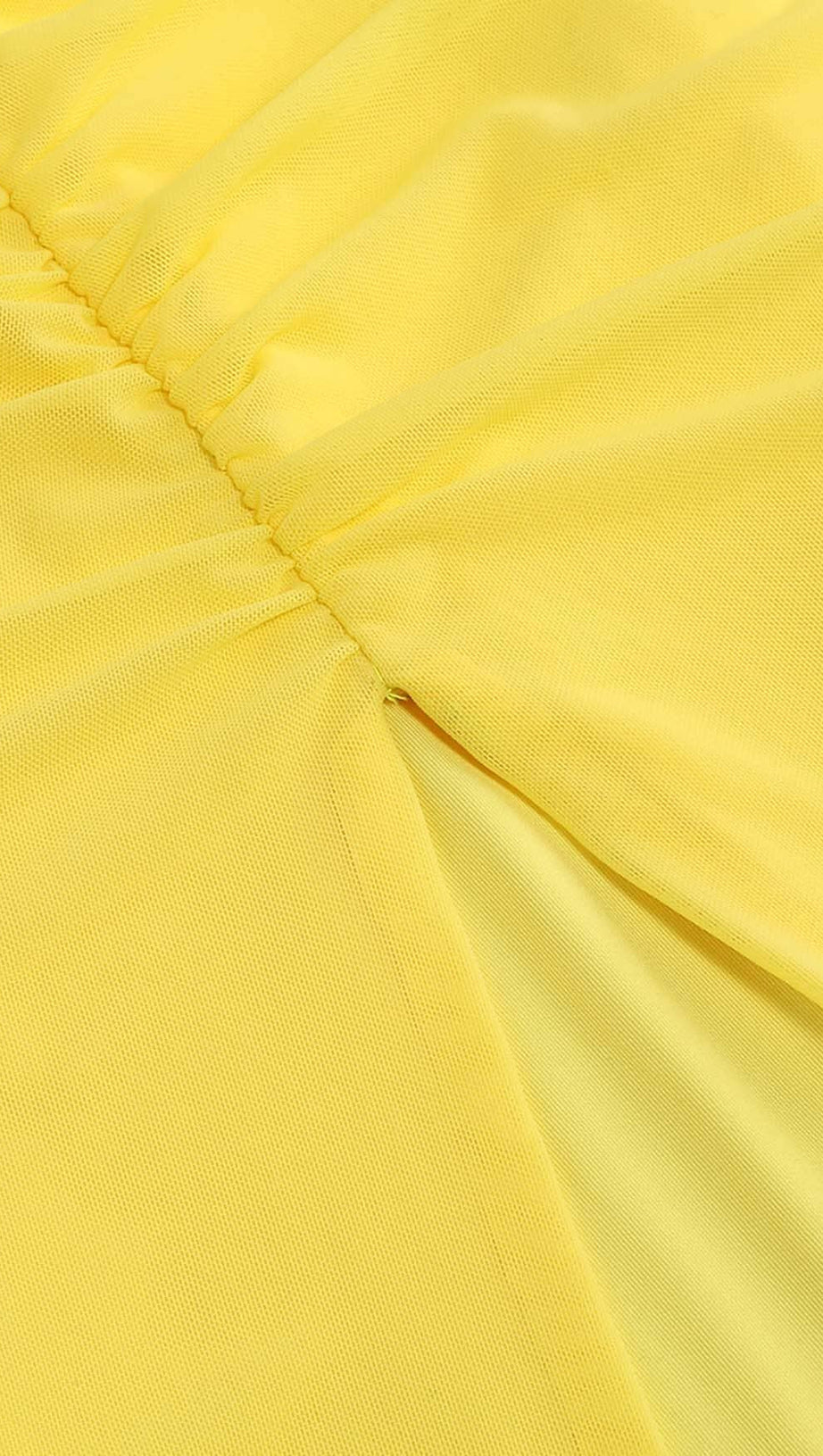 MIDIKLEID MIT CUTOUTS UND EINER SCHULTER IN ZITRONE