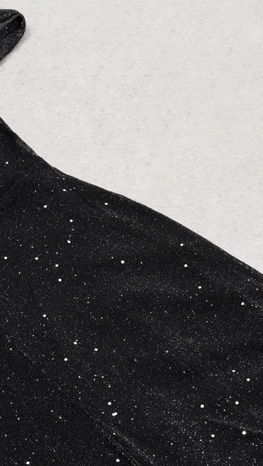 DIAMANTEN-NETZ-JUMPSUIT IN SCHWARZ