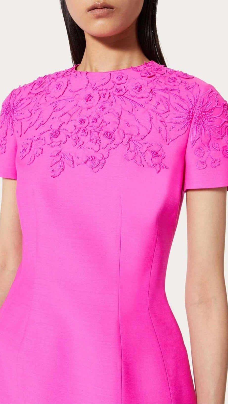 EMBROIDERED WAIST-TIGHTENING MINI DRESS IN PINK