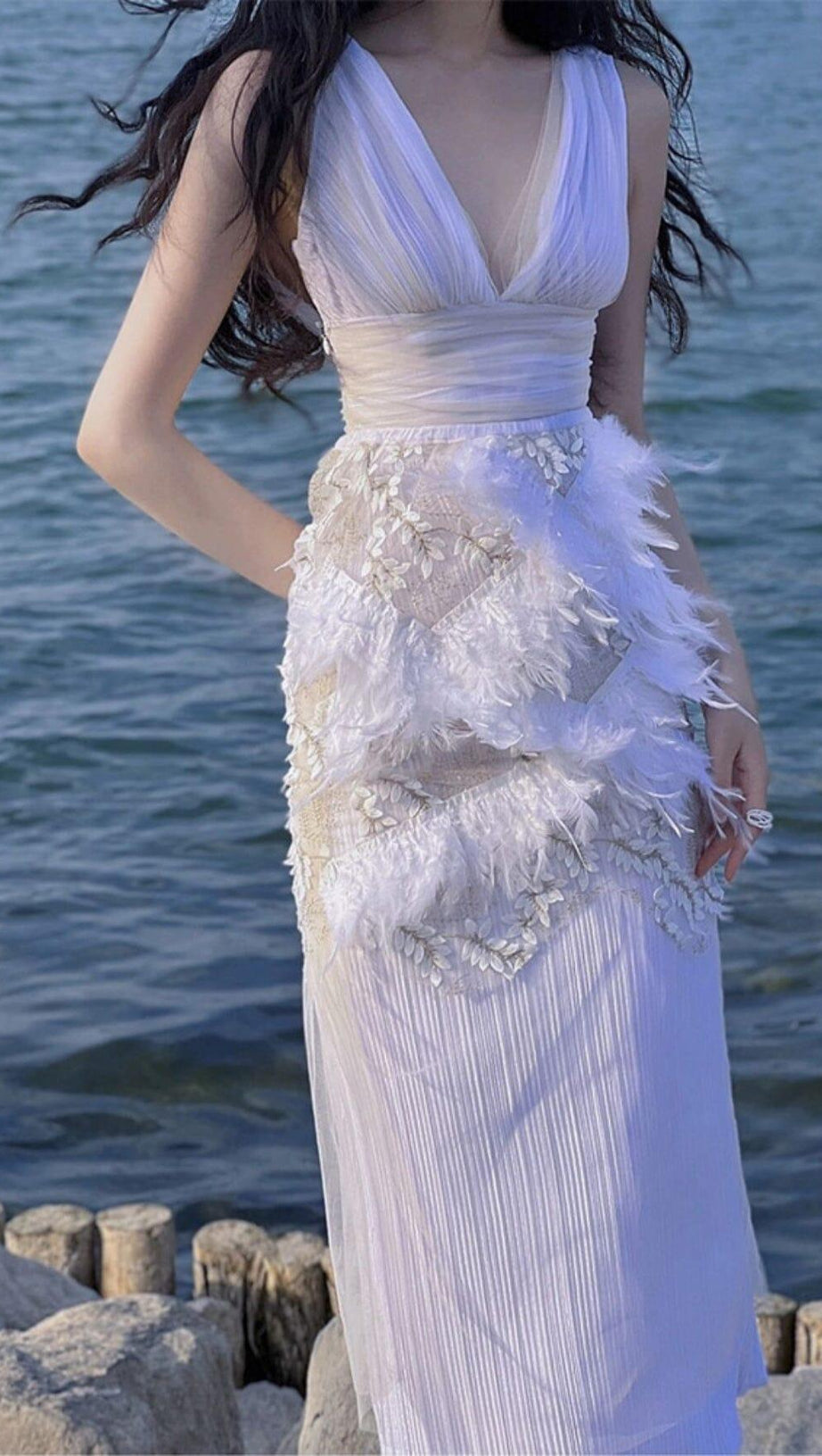 FEATHER PLEATED LACE DRESS IN WHITE