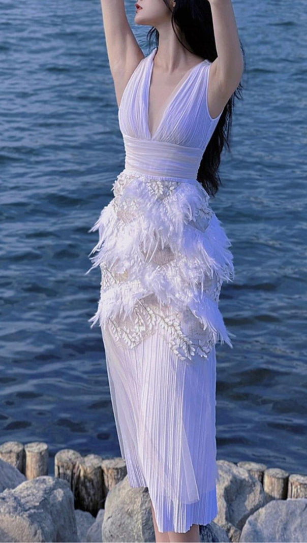 AIIZIE FEATHER PLEATED LACE DRESS IN WHITE - product image