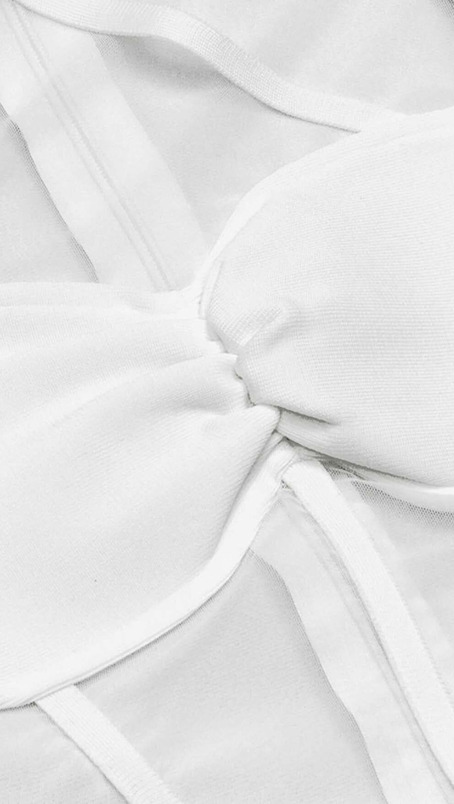 MIDIKLEID MIT FISCHGRÄTEN-SCHLITZ