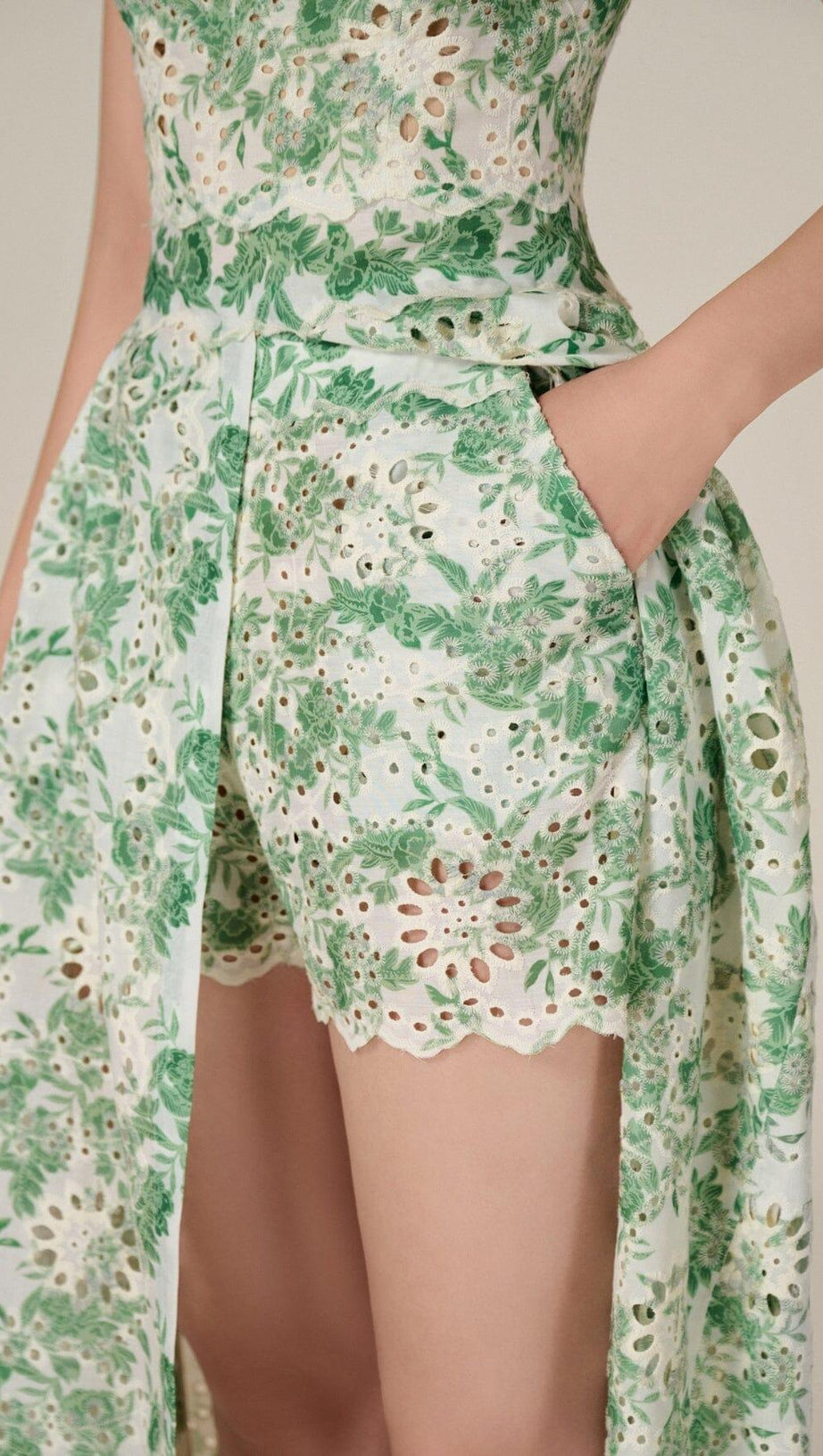 FLORAL THIGH SLIT MIDI DRESS IN GREEN