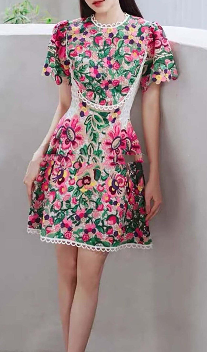 FLORAL-EMBROIDERED LACE DRESS IN LIPSTICK