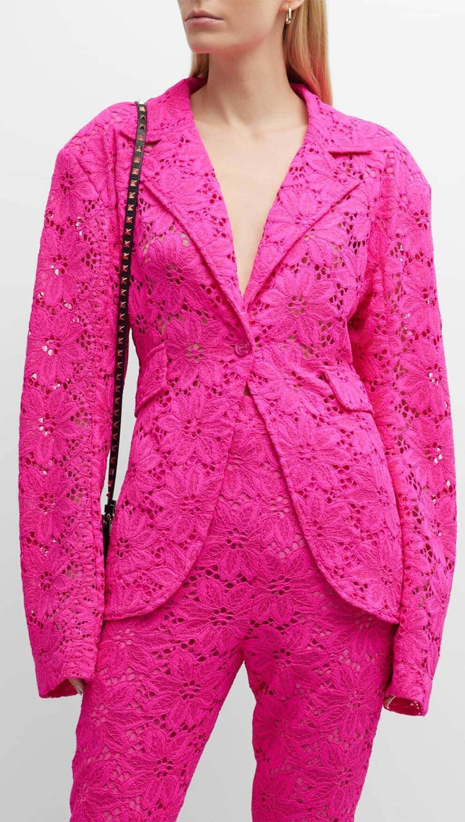 ABITO DUE PEZZI IN PIZZO CON RICAMI FLOREALI ROSA