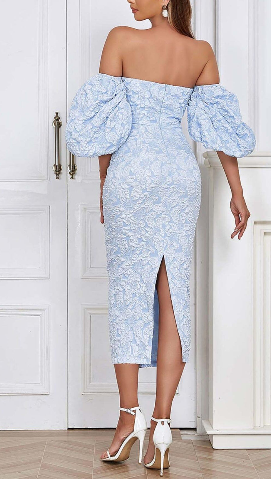 ABITO MIDI CON MANICHE A SBUFFO E STAMPA FLOREALE COLOR CIELO CHIARO