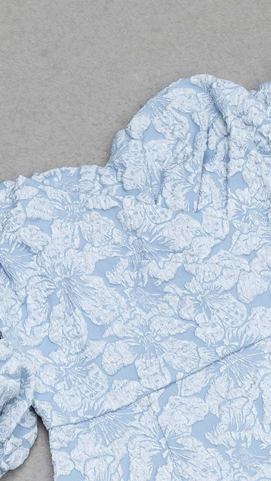 ABITO MIDI CON MANICHE A SBUFFO E STAMPA FLOREALE COLOR CIELO CHIARO