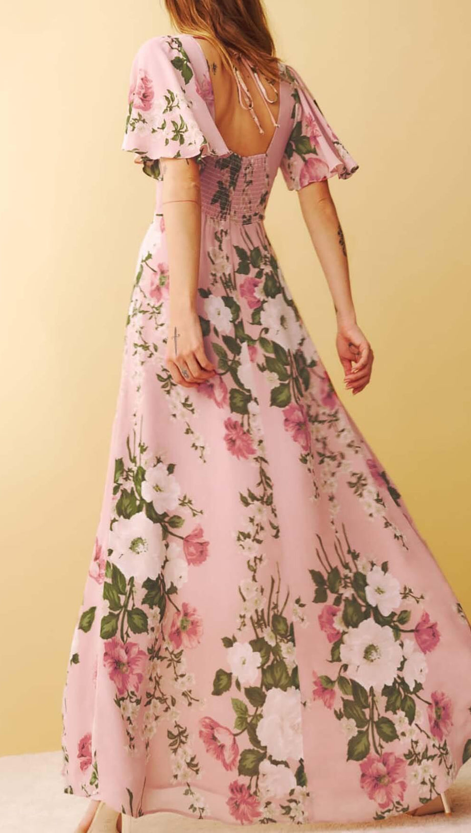 ABITO LUNGO ROSA CON SCOLLO A V E STAMPA FLOREALE