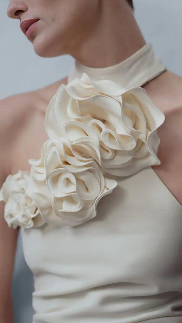 AIIZIE FLOWER SLEEVELESS MAXI DRESS IN WHITE - product image