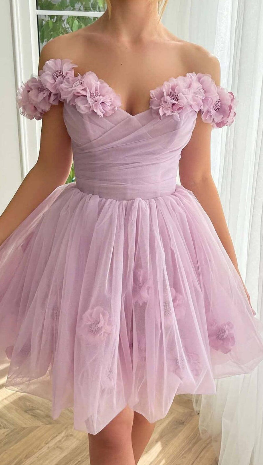 LACE FLORAL-EMBELLISHED MINI DRESS IN LILAC