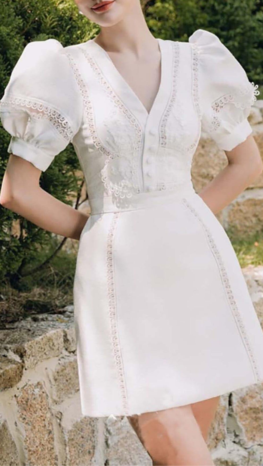 LACE PUFF SLEEVE MIDI DRESS IN WHITE
