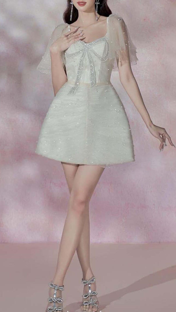 AIIZIE LACE SLEEVE BOW MINI DRESS IN WHITE - product image
