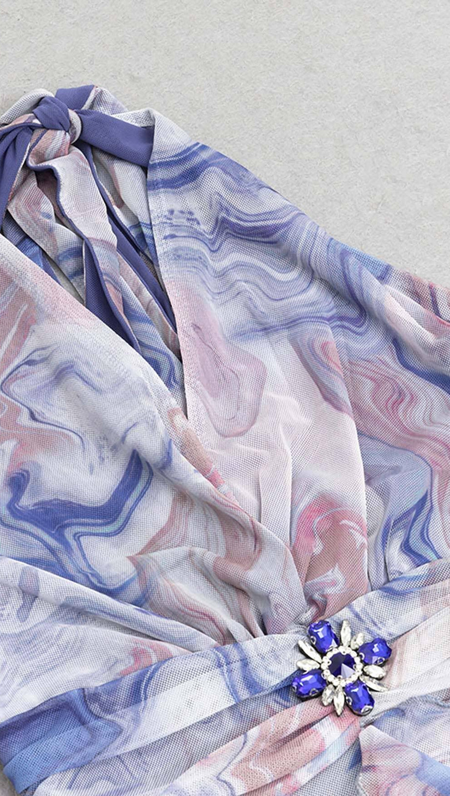 MARBLE PRINT BACKLESS RUFFLE MIDI DRESS