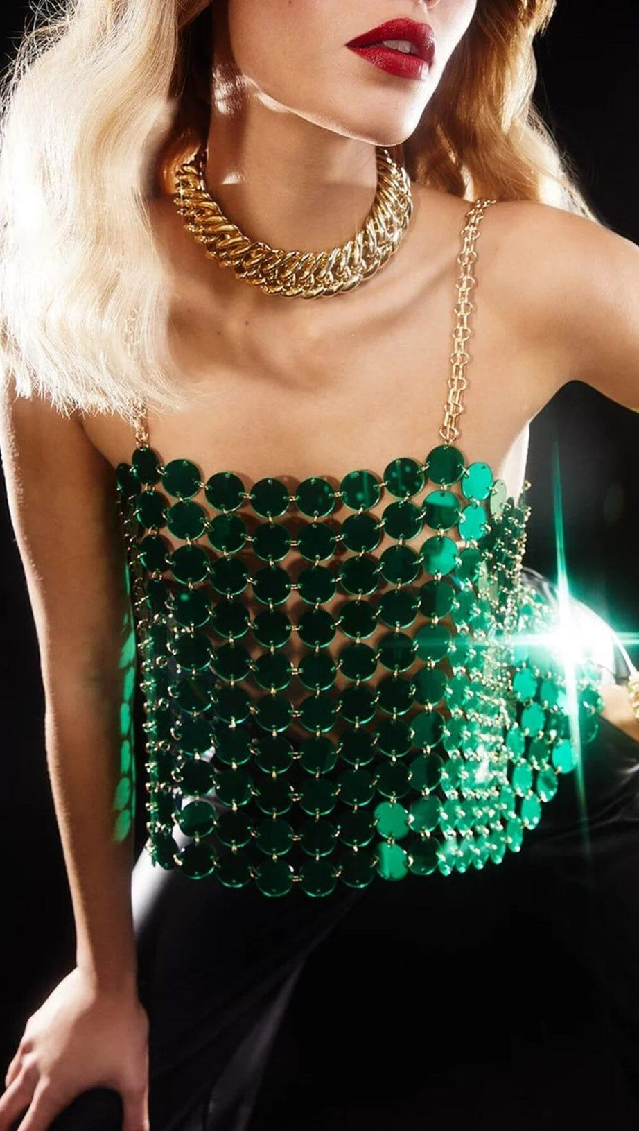 Grünes Crop-Top mit verspiegelten Scheiben