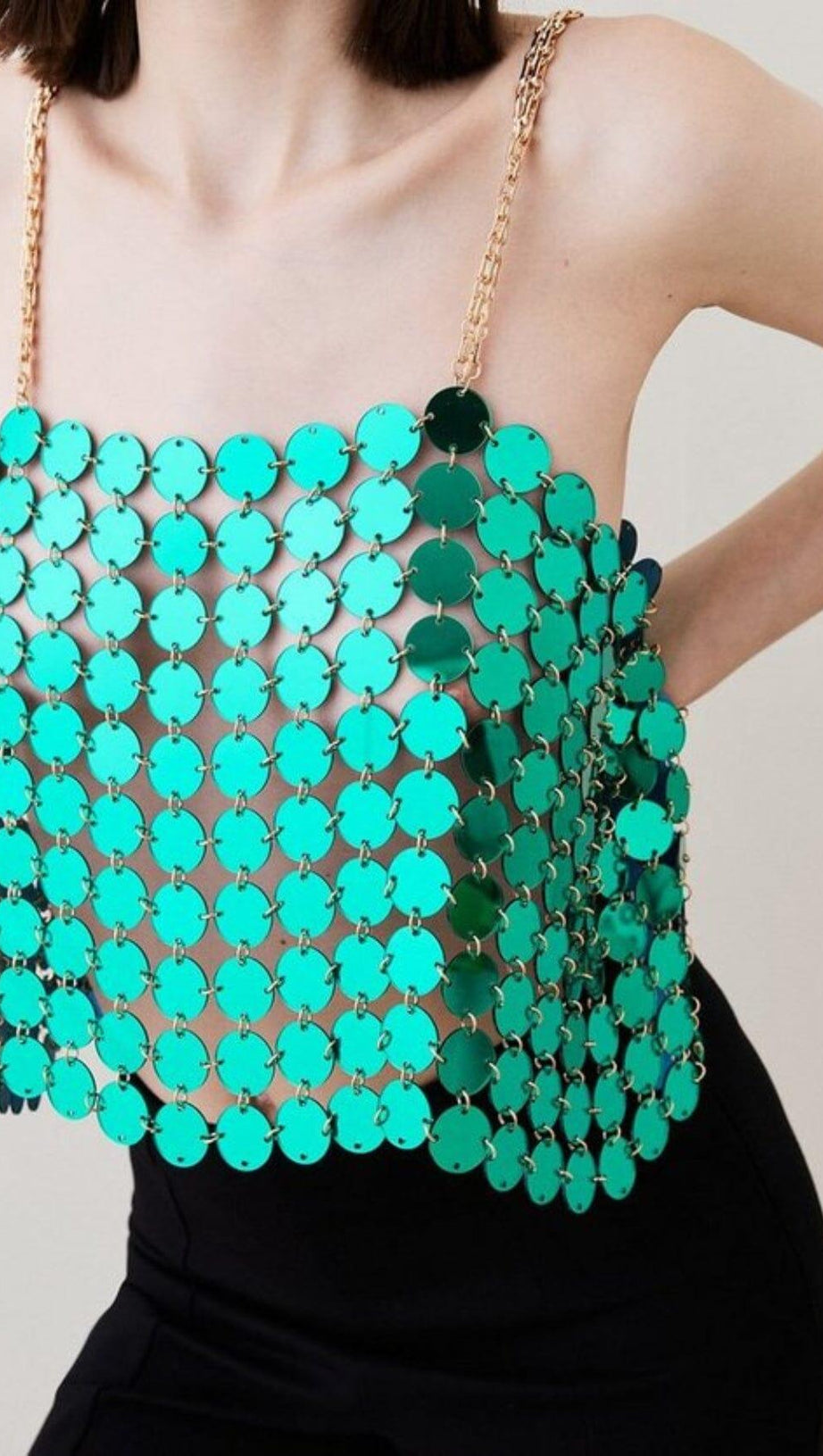 Grünes Crop-Top mit verspiegelten Scheiben