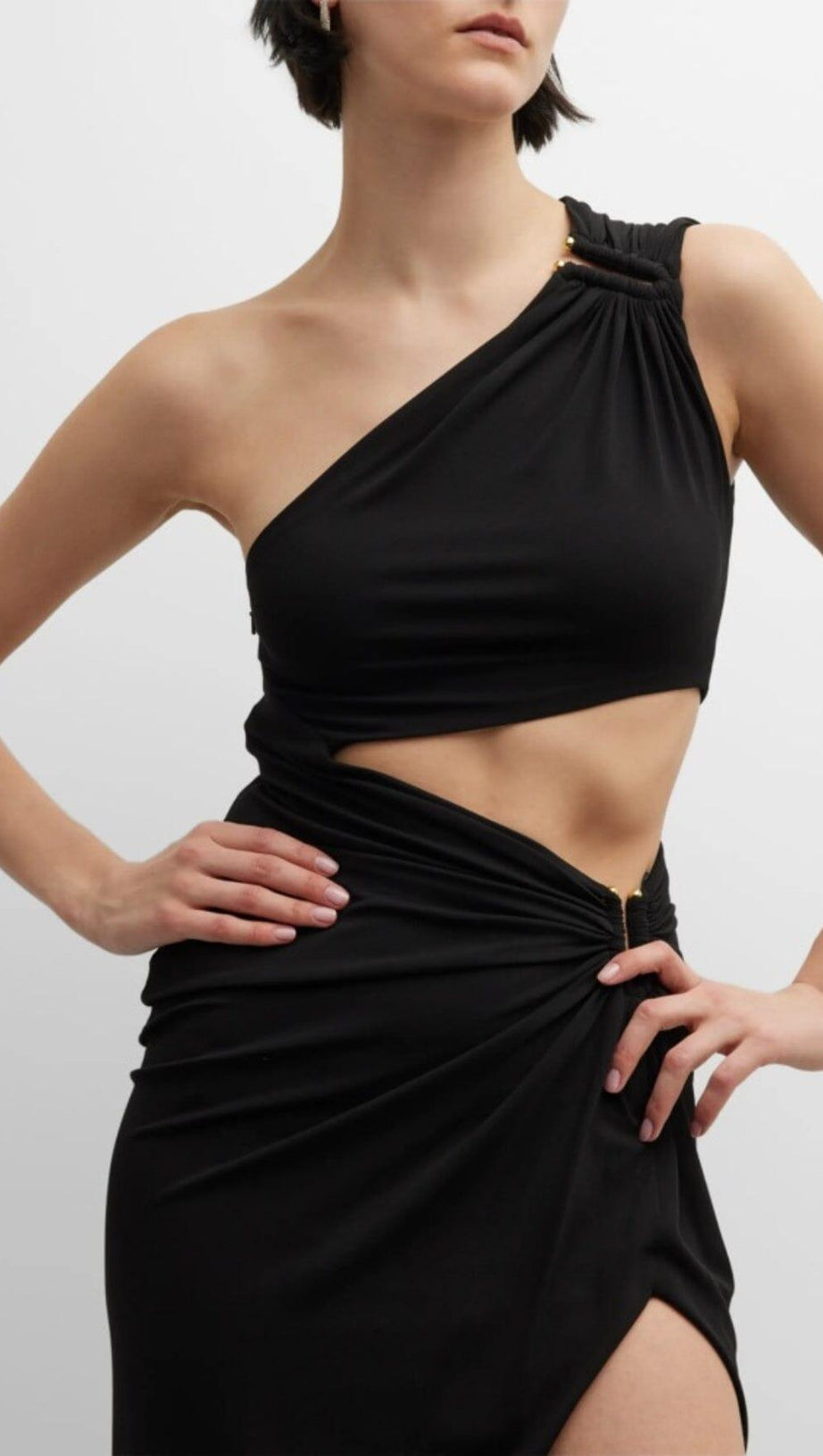 ONE SHOULDER CUTOUT MIDI DRESS IN BLACK