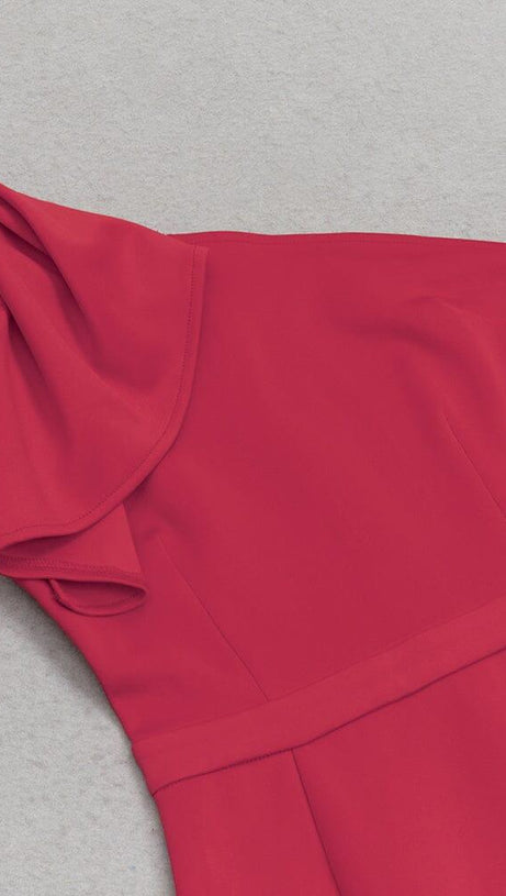 ONE SHOULDER FISHTAIL MAXI DRESS IN RED