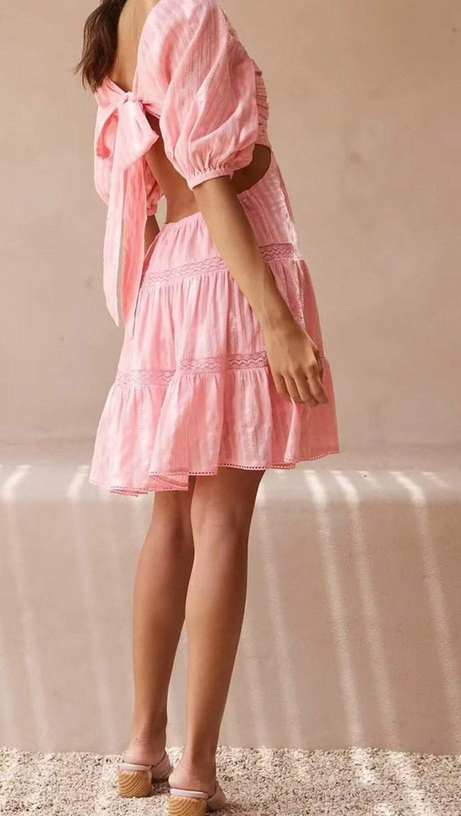 PUFF SLEEVE LACE MINI DRESS IN PINK