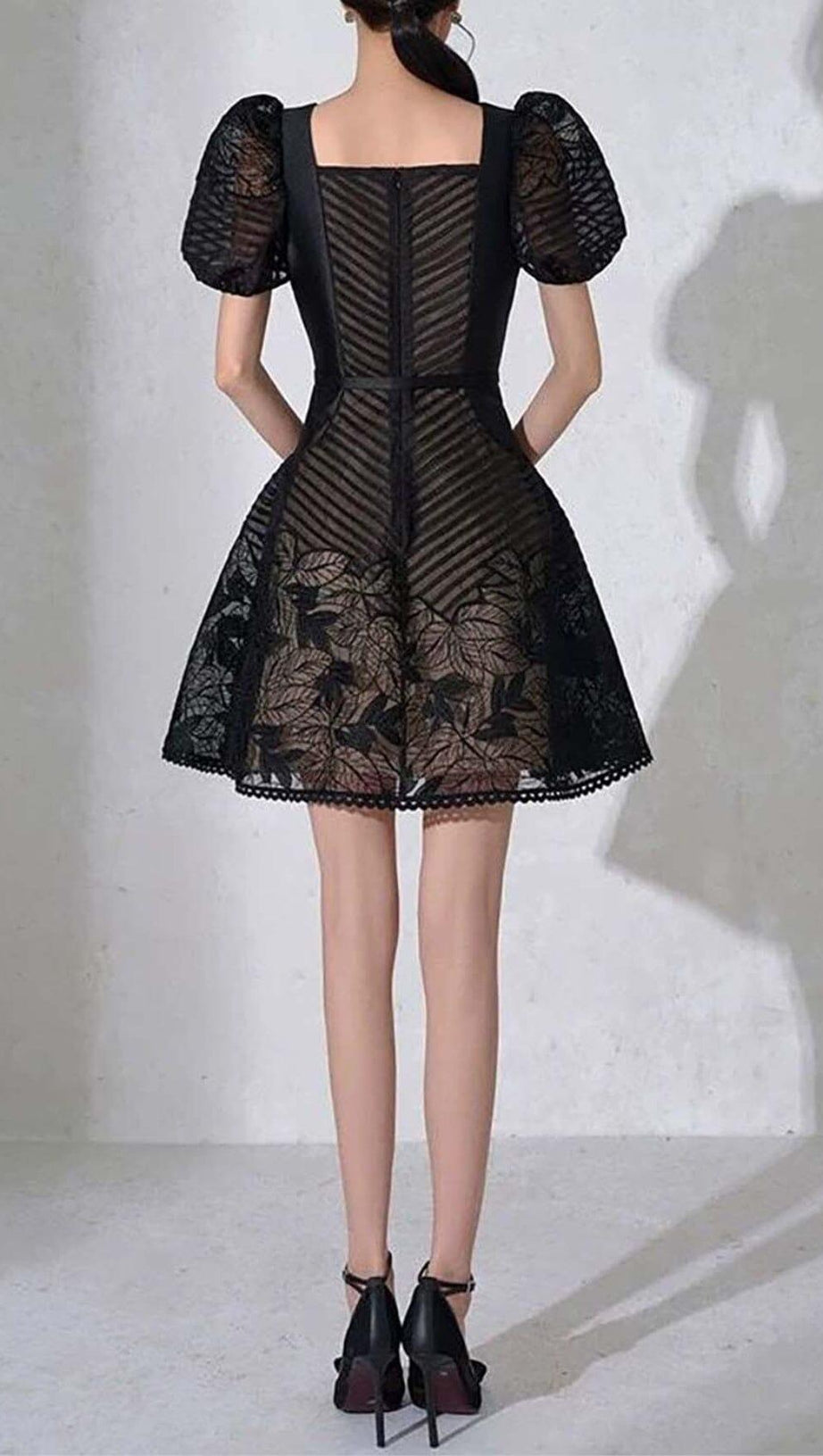 PUFF-SLEEV MESH MINI A-LINE DRESS IN BLACK
