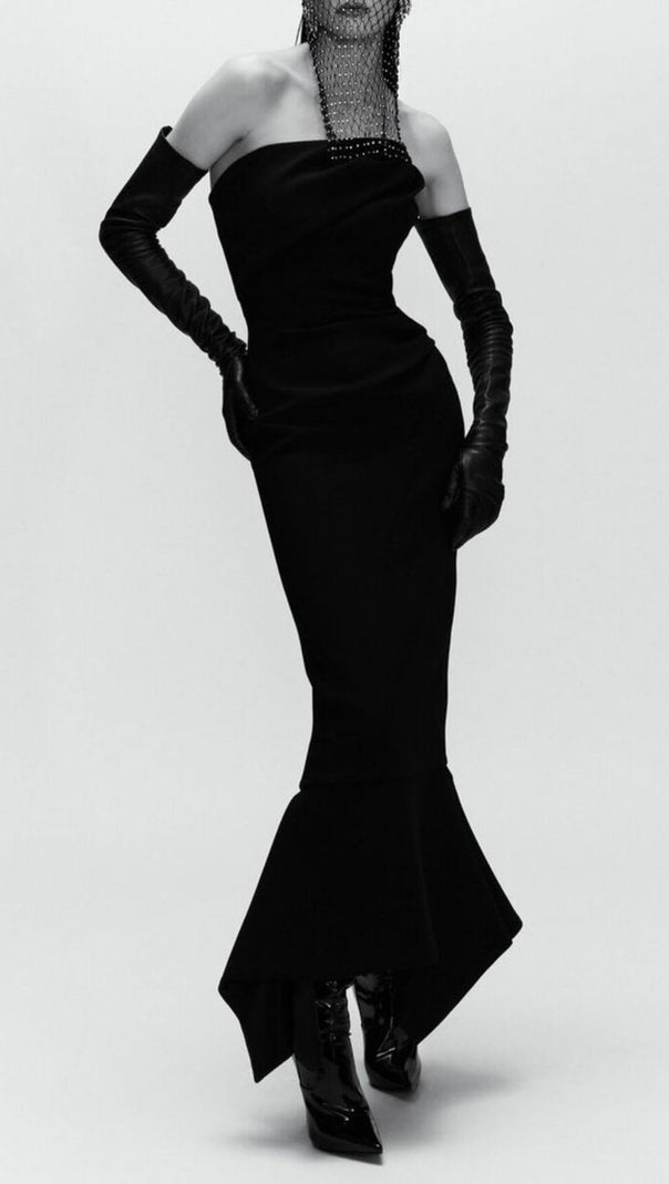 AIIZIE OFF SHOULDER MAXI DRESS IN BLACK - product image