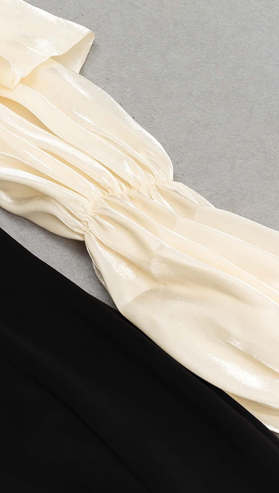 RUFFLE COLD SHOULDER MIDI DRESS IN BLACK