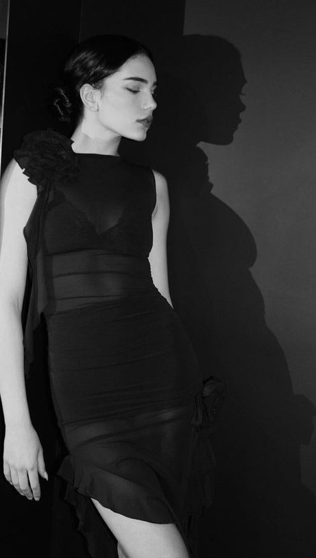 PERSPECTIVE RUFFLE MIDI DRESS IN BLACK