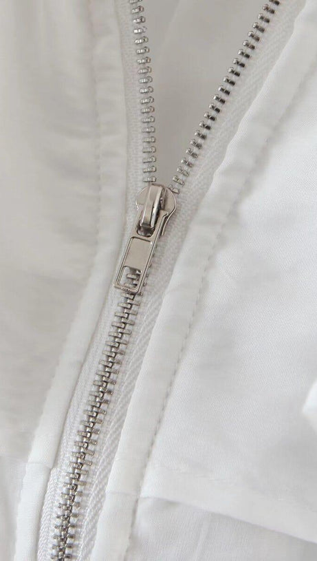 CROP TOP MIT RÜSCHENBESATZ