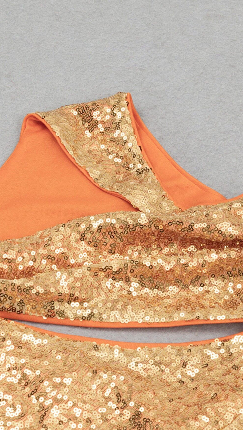 SEQUIN BODYCON MIDI DRESS IN GOLD