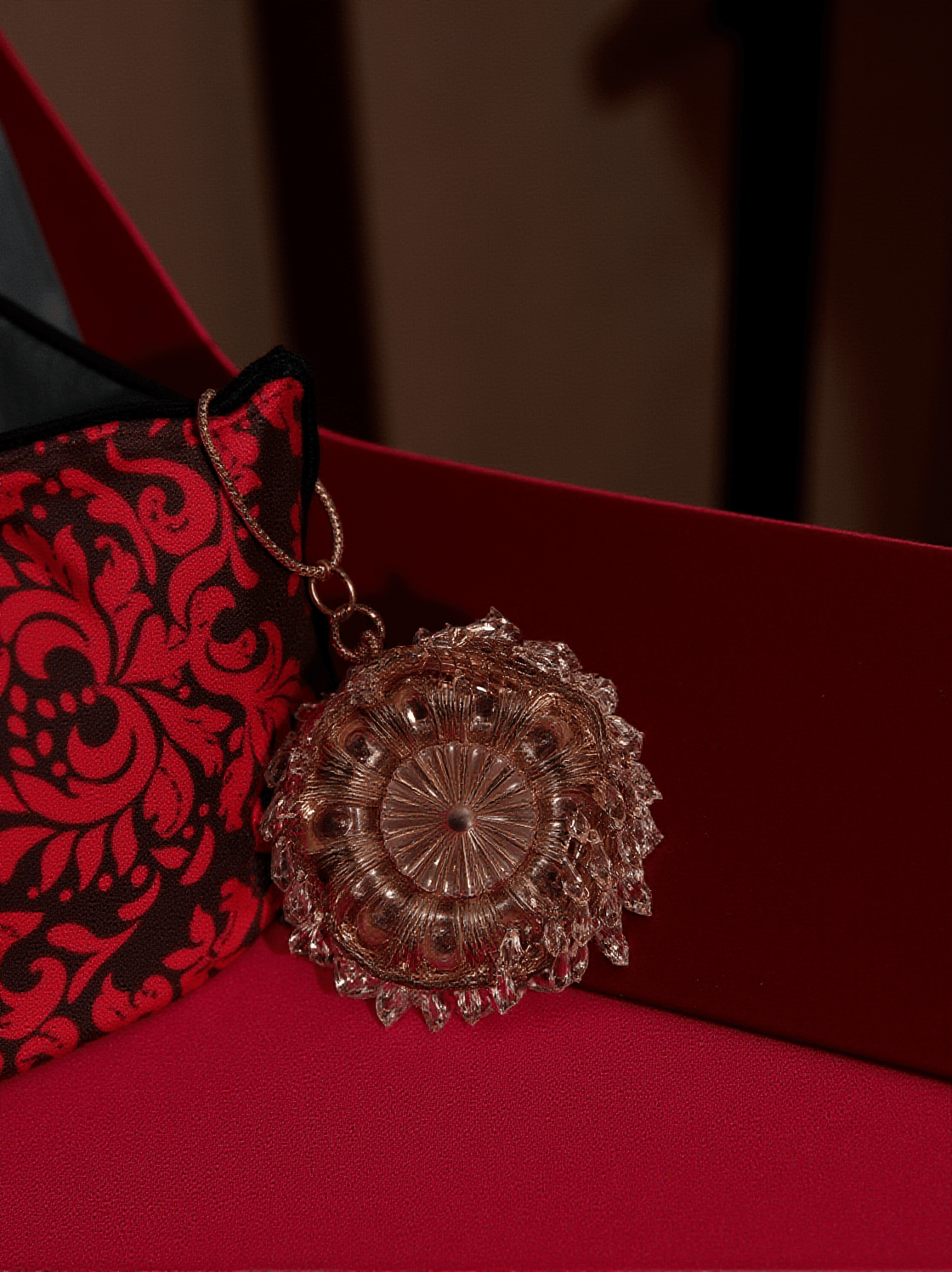 KETHEL DRIP CLEAR BALL CLUTCH