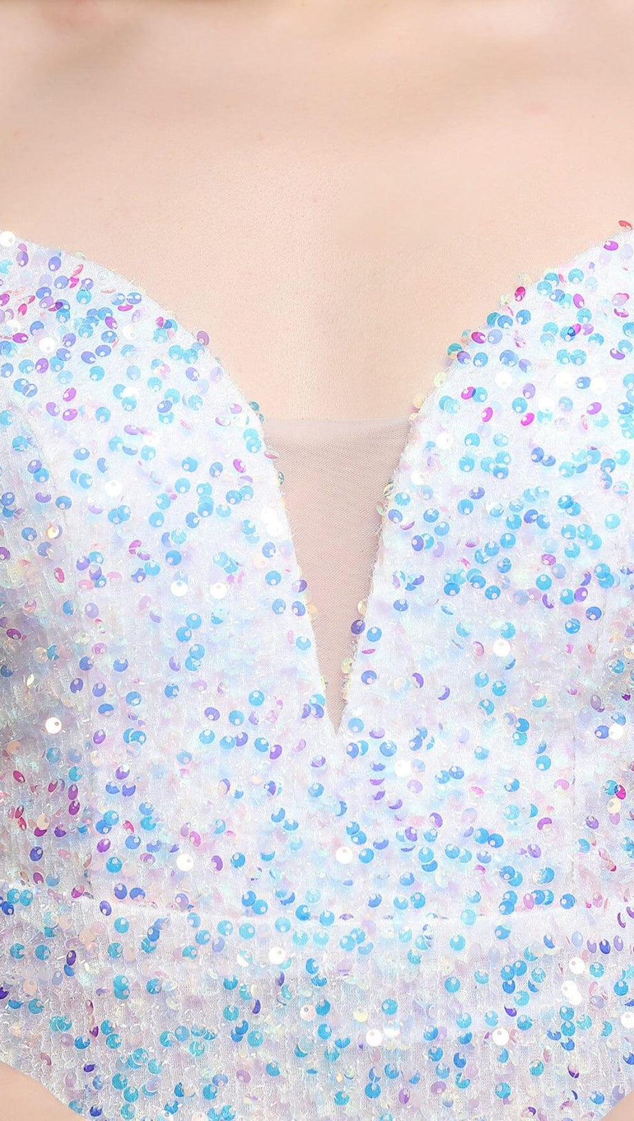 MIDIKLEID MIT PAILLETTENAUSSCHNITT