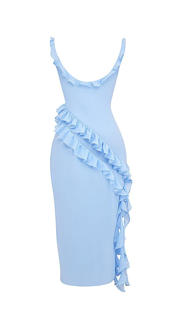 Zartblaues Maxikleid mit Rüschen