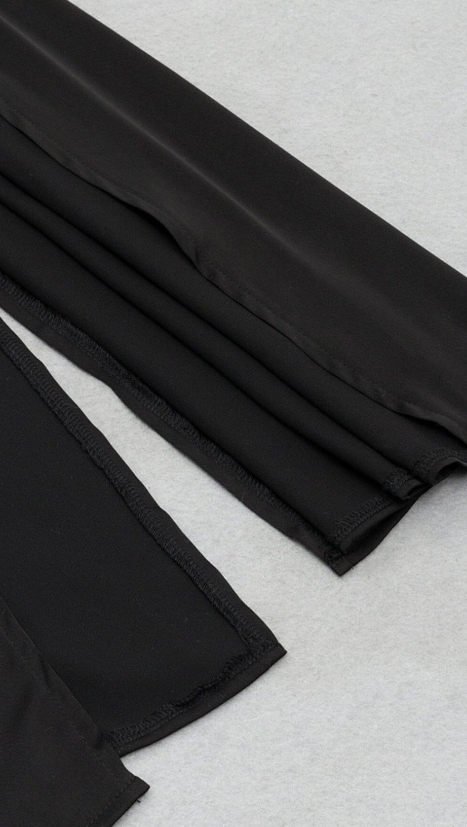 STRAPLESS CORSET MIDI DRESS IN BLACK