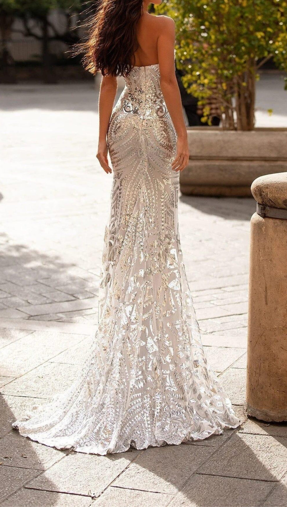 STRAPLESS SEQUIN MAXI DRESS IN SILVER