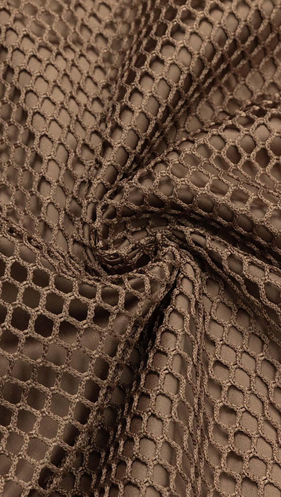 MIDIKLEID AUS QUASTENNETZ IN BRAUN